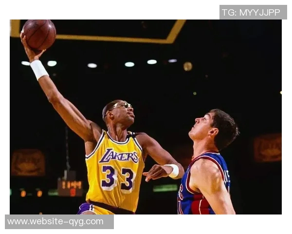 里斯詹姆斯在更衣室发挥重要作用成为球队管理的标杆人物