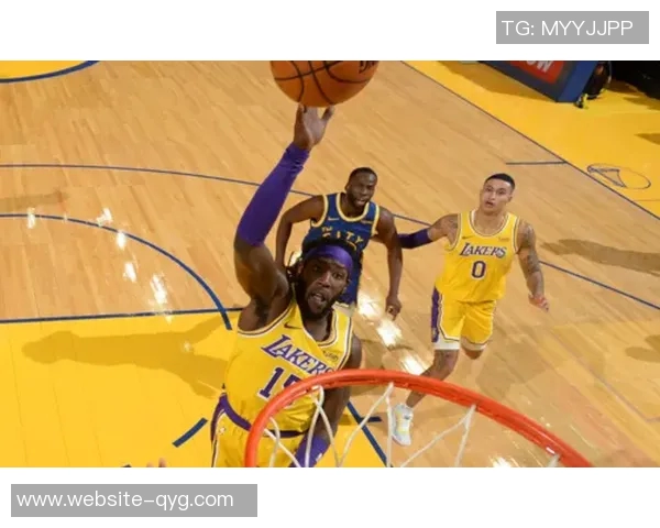 全靠队友支援迪文岑佐表现平平却助球队取得大胜