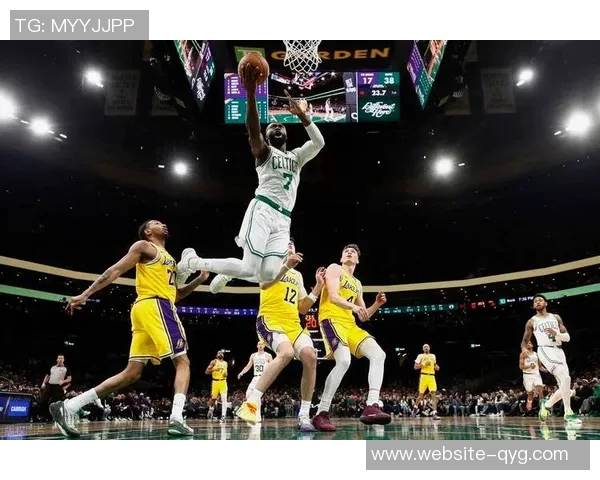 湖人逆袭升至西部第三掘金客场力克76人火箭跌至第五